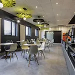 Hotel Ibis Airport 3*