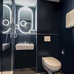 Ibis Airport 3*