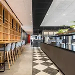 호텔 Ibis Airport 3*