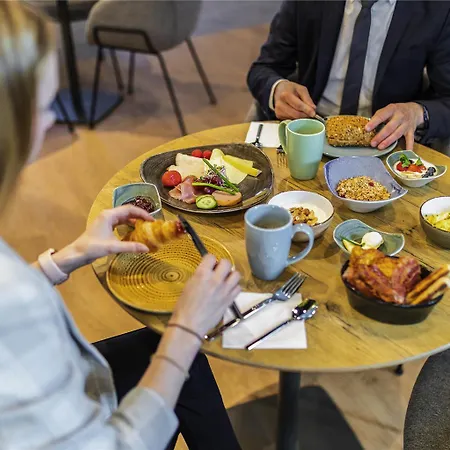 Ibis Airport 3* Düsseldorf