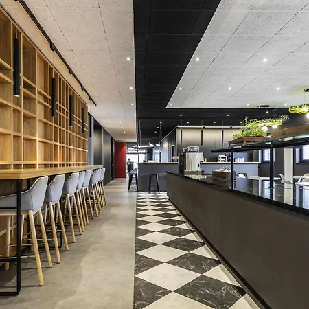 Szálloda Ibis Airport 3*