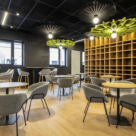 Ibis Airport Szálloda 3*