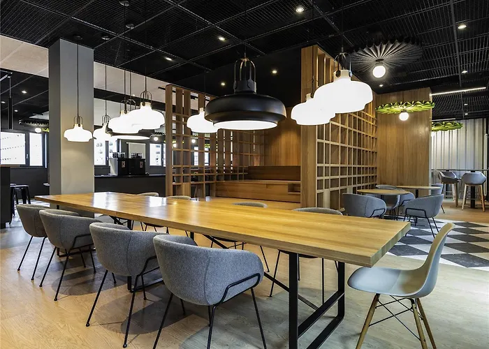 Ibis Airport Hotel 3*