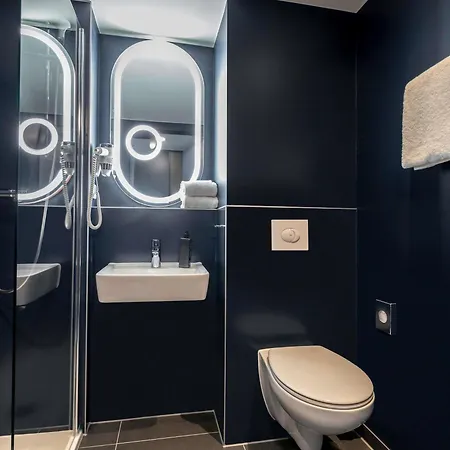 Ibis Airport 3*