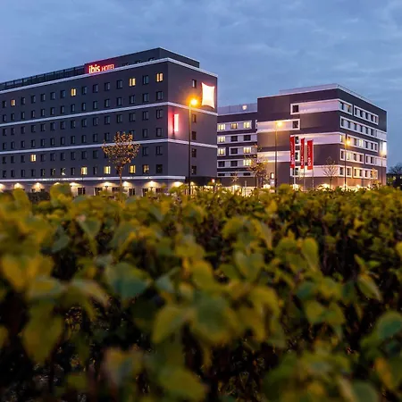 Ibis Airport 3*